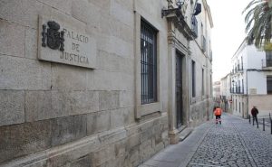 ¿Me pueden reconocer una Incapacidad Permanente si aún puedo realizar algunas tareas de mi profesión o estoy apto para mi trabajo con restricciones? INSS Seguridad Social Badajoz. Cáceres. Mérida. Don Benito. Villanueva de la Serena. Trujillo. Miajadas. Logrosán. Herrera del Duque.